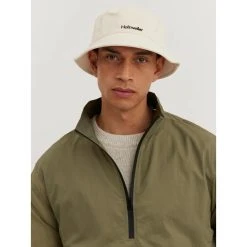 Holzweiler Hatt -LINDA FARROW butikk 93f4af87e2eee0659cfaf84fd6206c46