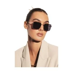 Corlin Eyewear Solbriller -LINDA FARROW butikk a665f472464b89da55955e7d245c5e2d