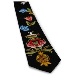 Svart Pascal Bunadshårbøyle Og Bunadslips Jelsa Rogaland -LINDA FARROW butikk aa446d628bac6cd55847070b4b493613